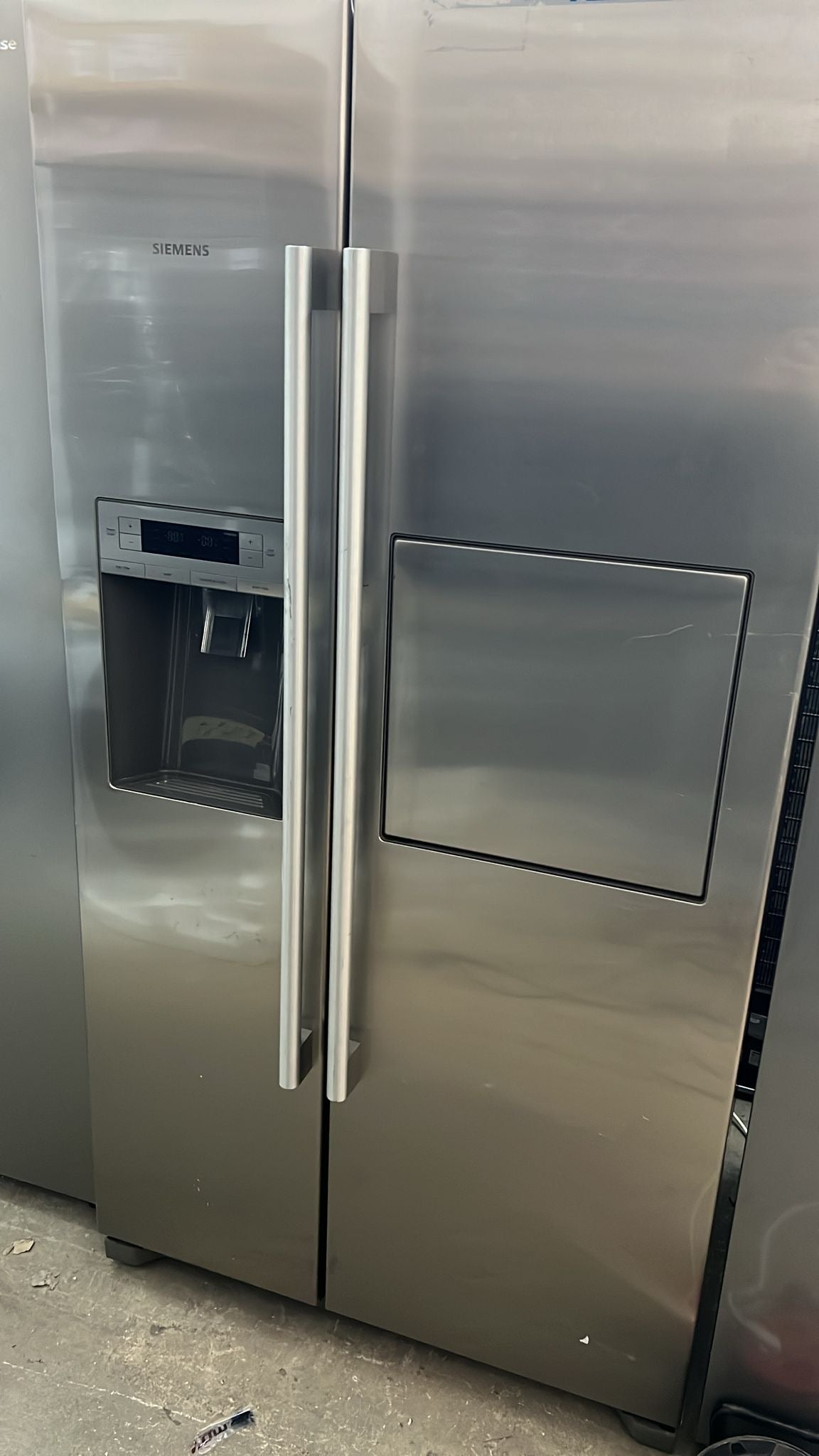 Siemens Side-by-Side Kühlschrank – No Frost, Wasserspender, Edelstahl | Retourware