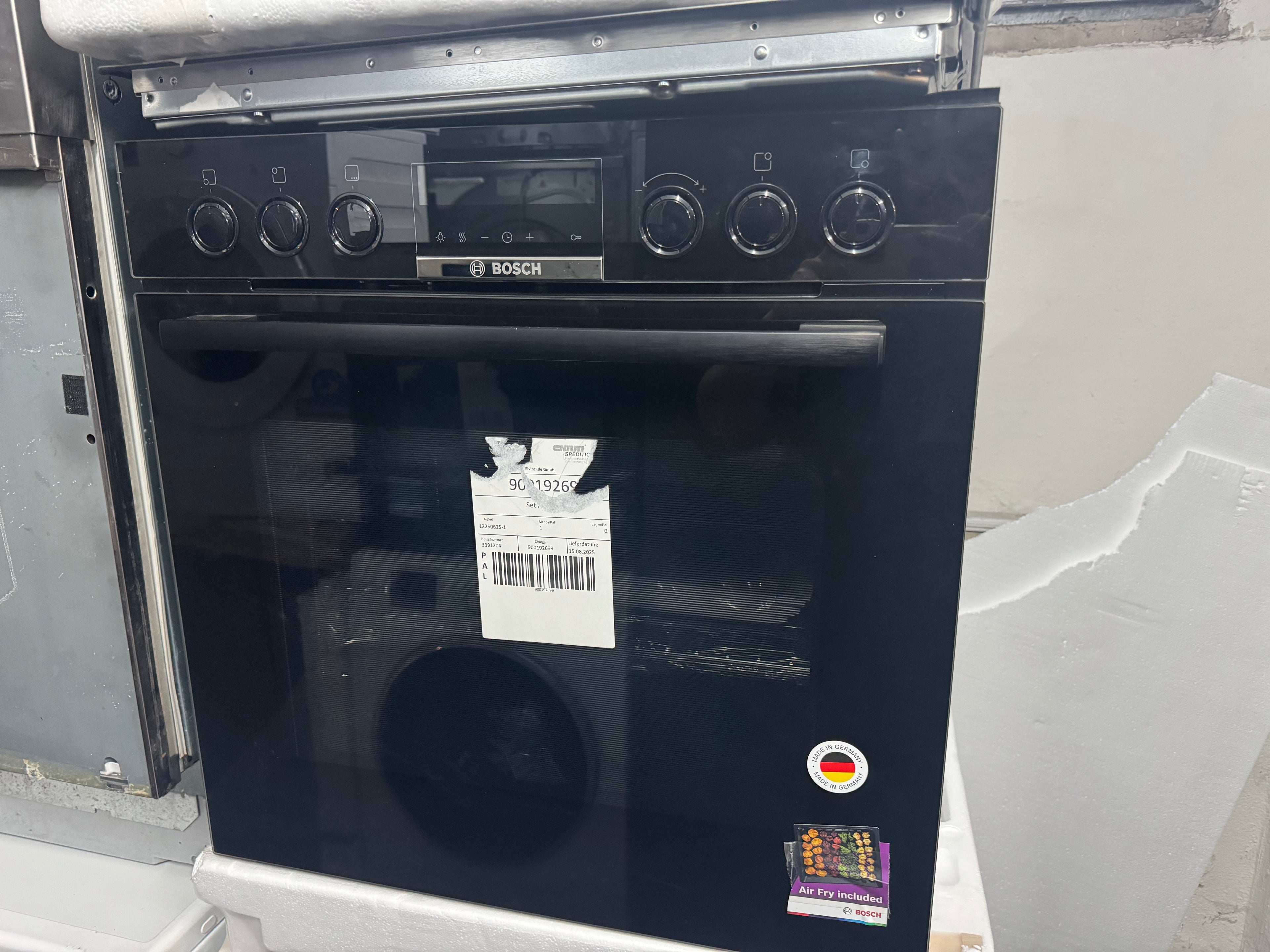 Bosch HEG578BB3 Einbau-Backofen – AirFry & Heißluft Eco, 71 Liter Kapazität