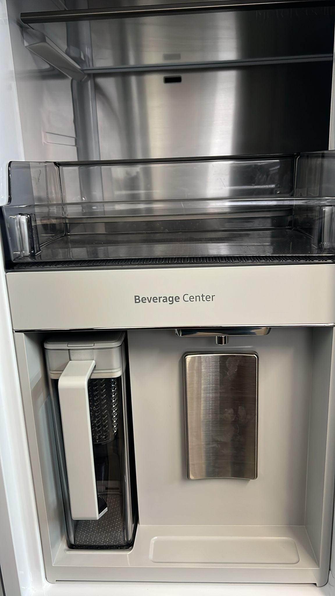 Samsung French Door Kühlschrank – Family Hub, Beverage Center, No Frost | Retourware