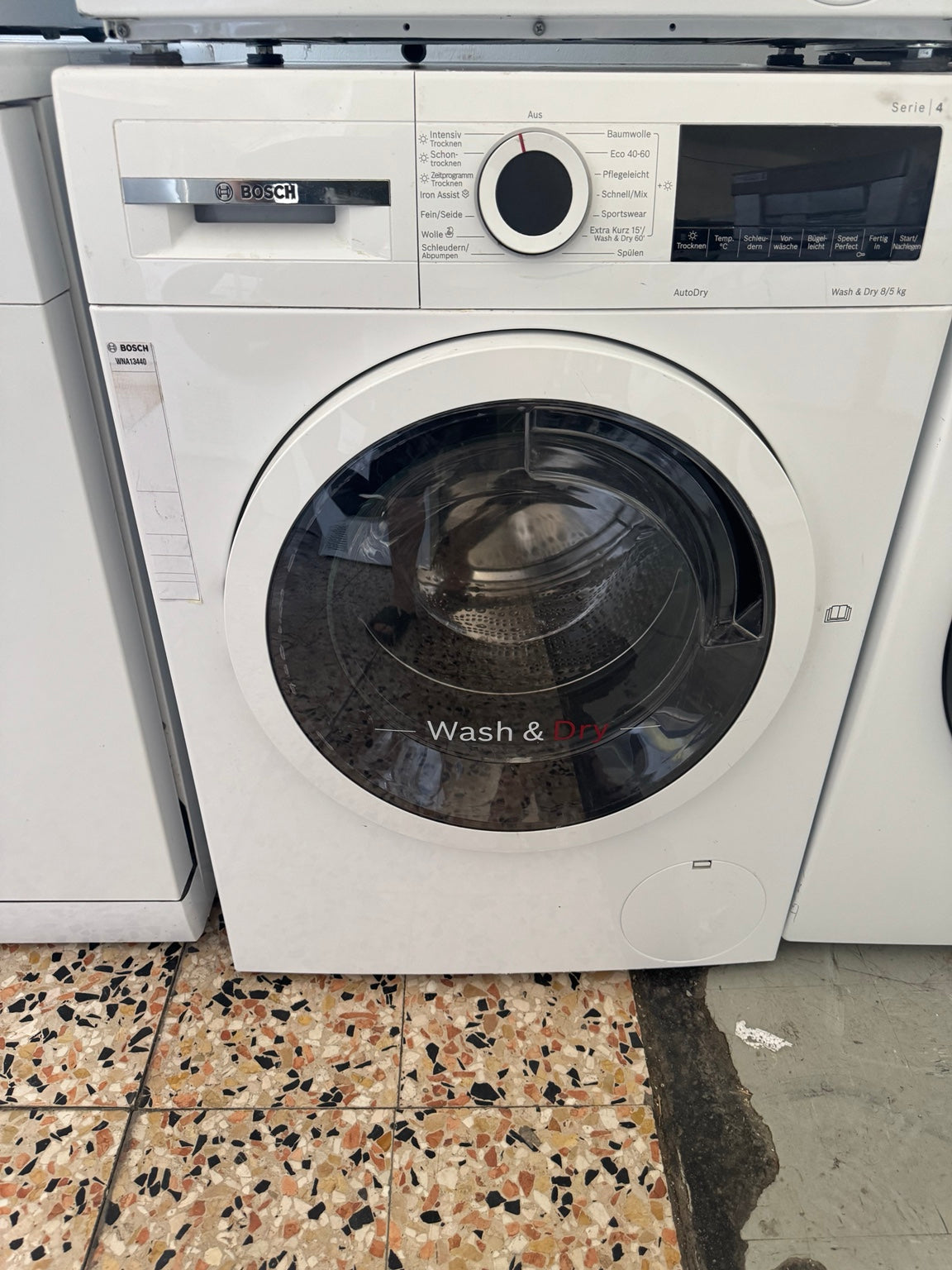 Bosch Waschtrockner Serie 4 – 8/5 kg – Gebraucht