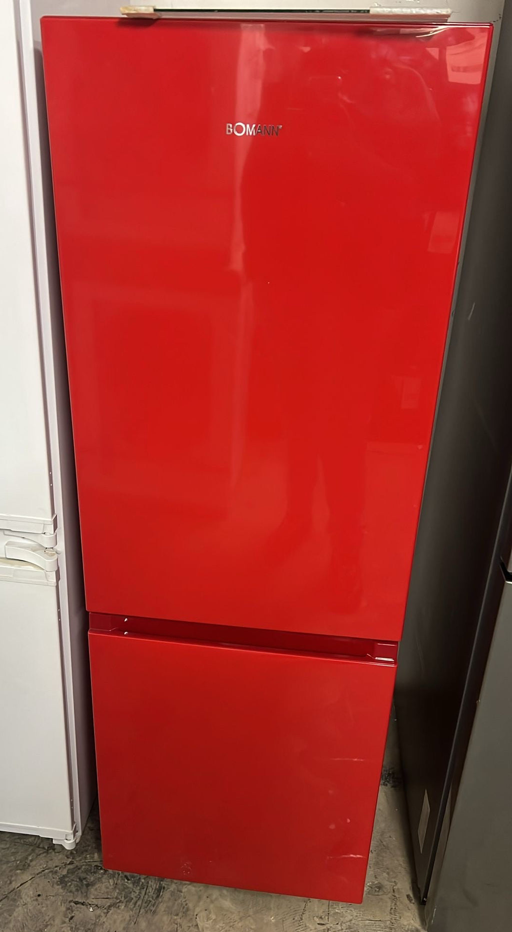 Bomann Kühlschrank Kühl-Gefrierkombination Rot – Retro Design | Gebraucht & geprüft