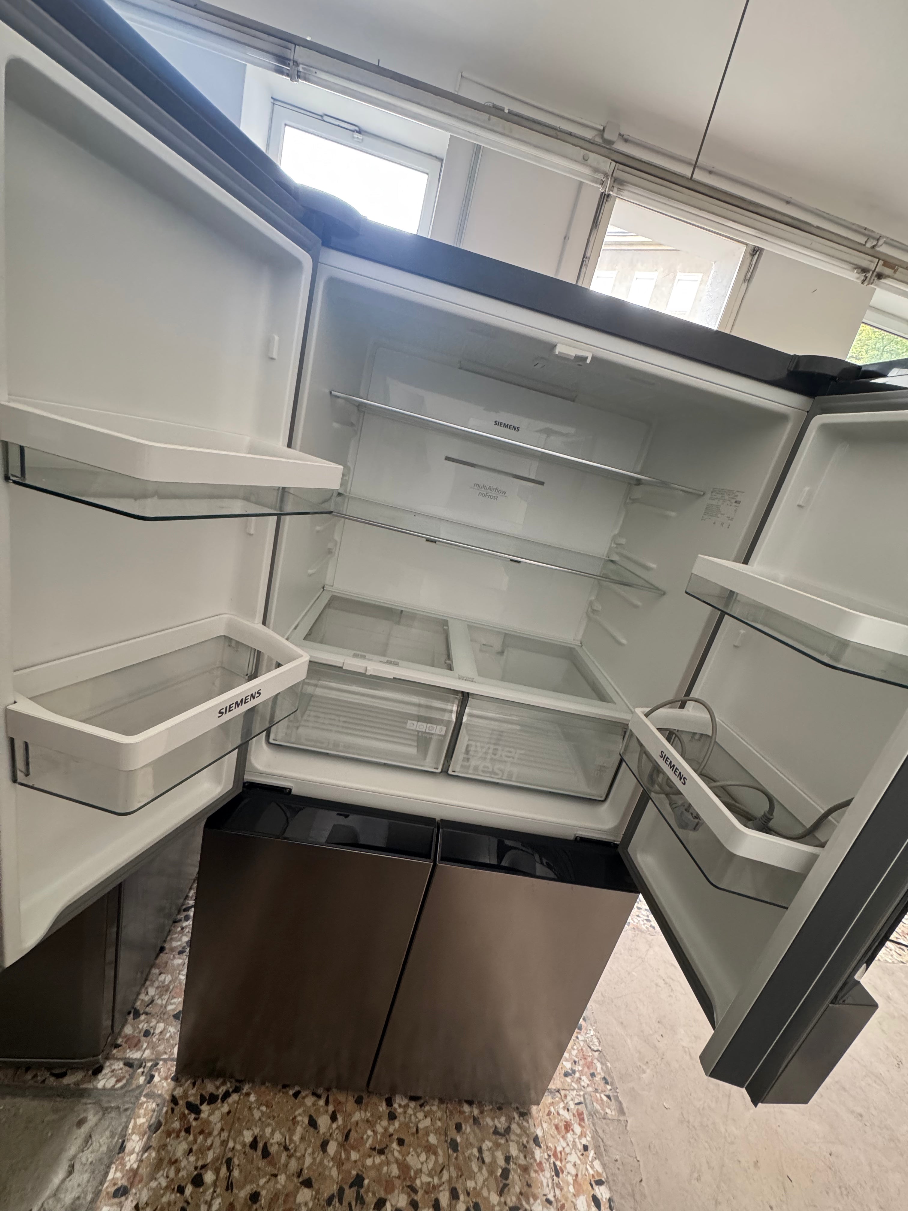 Siemens French Door Kühl-Gefrierkombination – Gebraucht